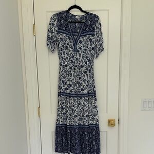 GAP Blue and White Floral Midi Dress